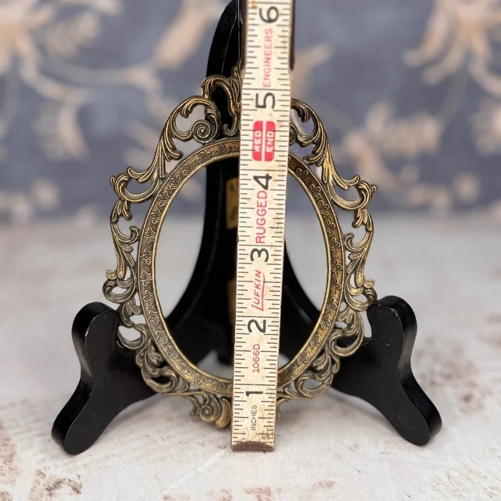 Vintage Ornate Brass Oval Picture Frame Made in Italy No Glass